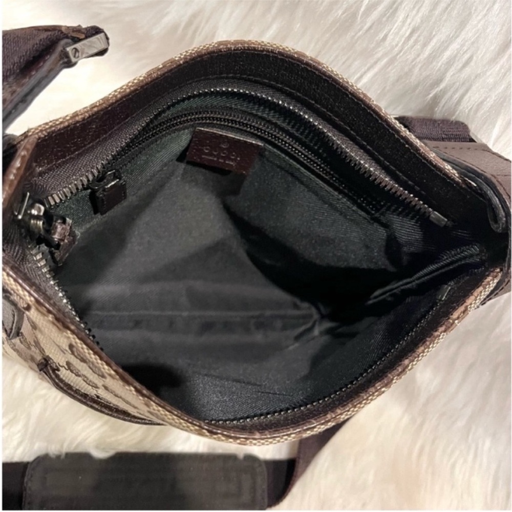 EXCELLENT CONDITION! Authentic Gucci Messenger Signature Crossbody Shoulder Bag - Picture 10 of 16
